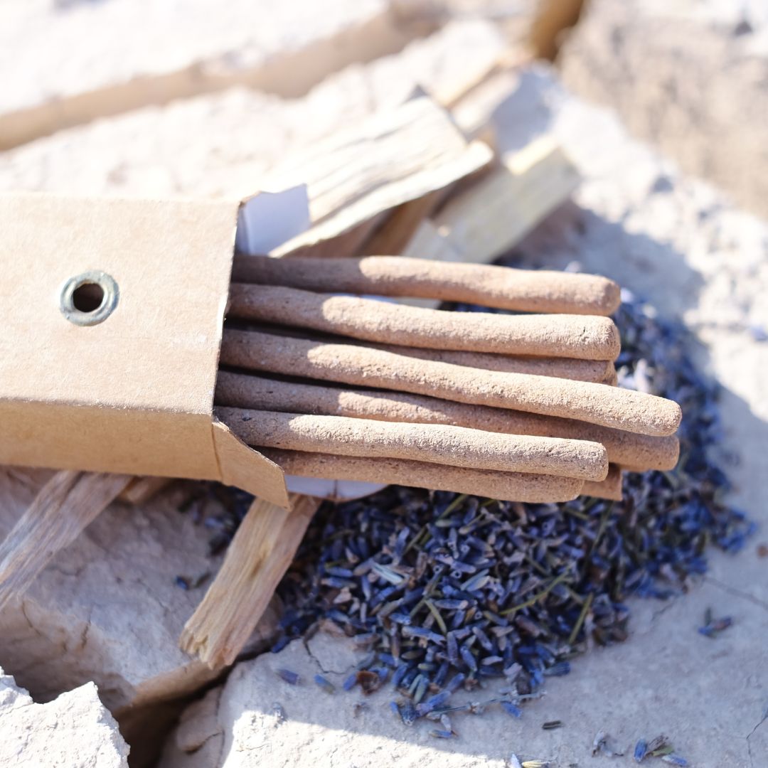 Natural Palo Santo and Lavender Incense קטורת טבעית