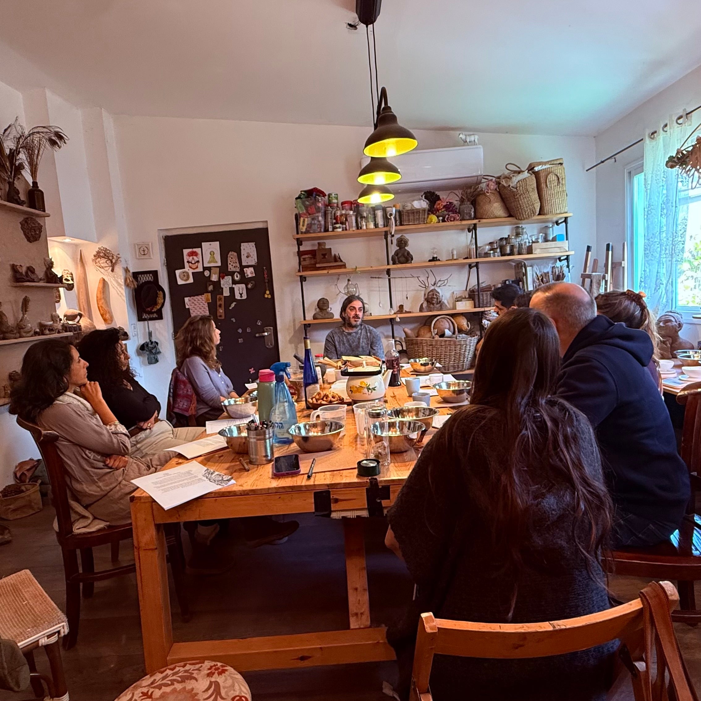 סדנת רוקחות קטורת טבעית בעבודת יד - Desert Scent