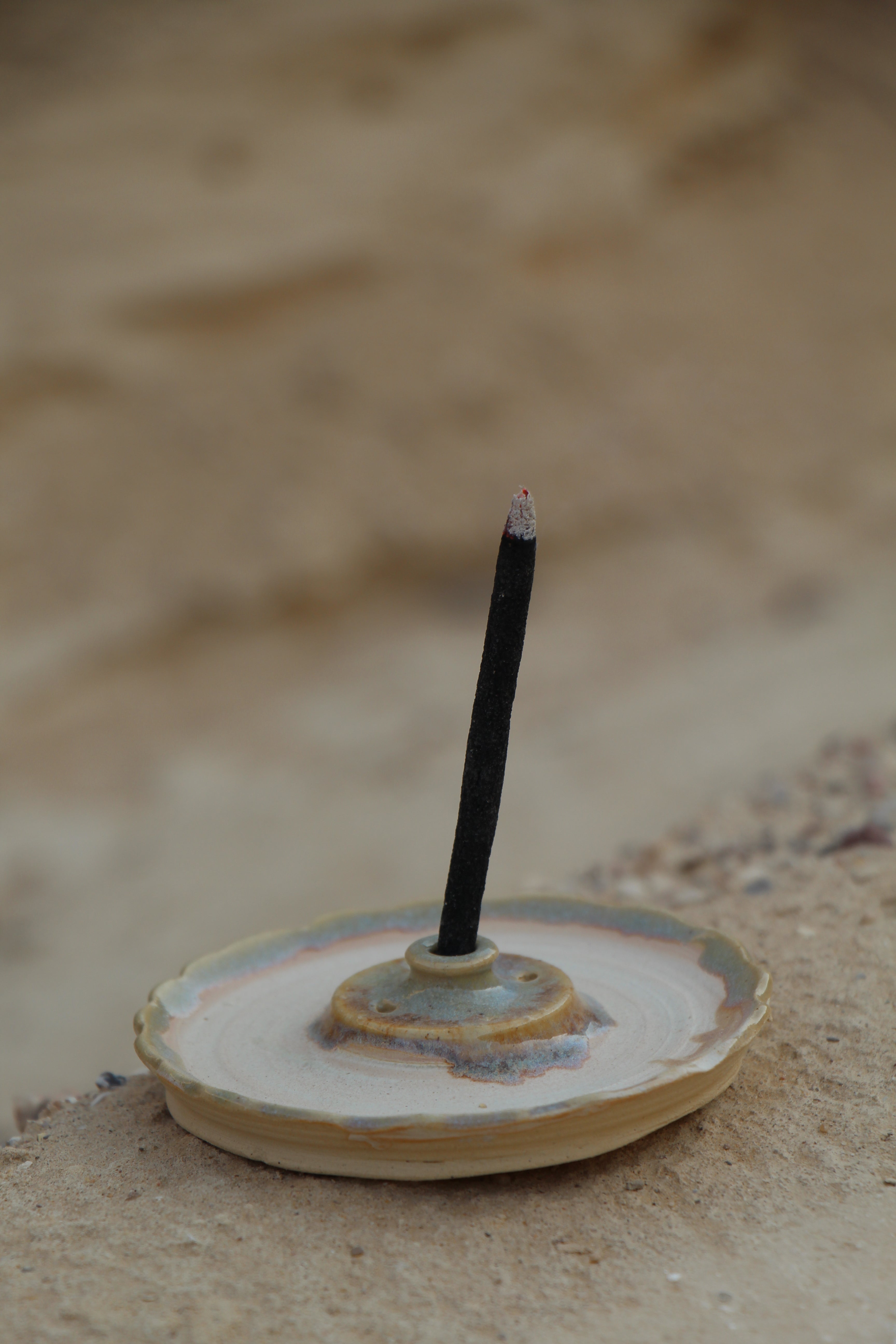 מעמד קרמיקה עגול של מורן אביב