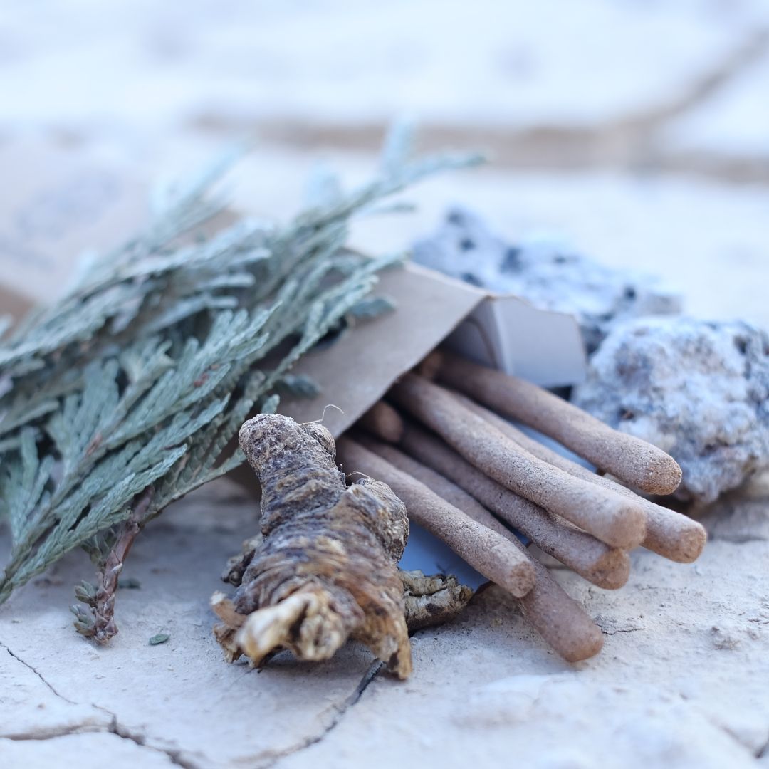 Natural Copal, Cedar and Osha Root Incense קטורת טבעית