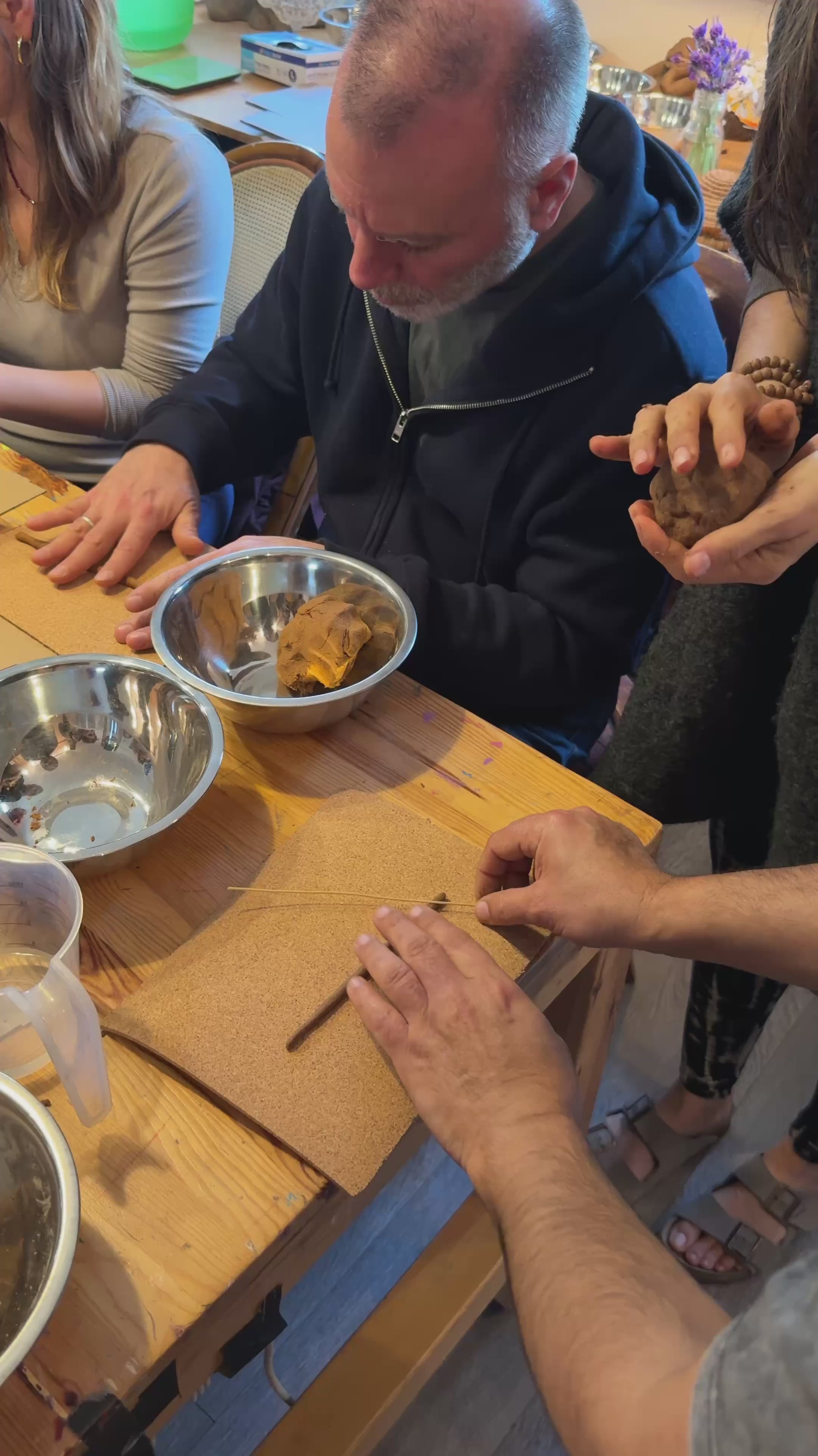 ללמוד להכין קטורת טבעית מחומרי גלם איכותיים.